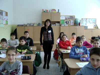 Млади джуниъри учат: Кой ти плаща заплата, ако не произвеждаш