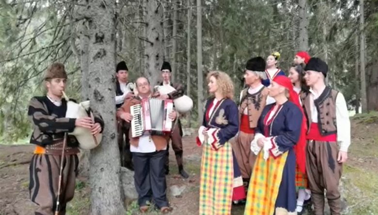 Поздрави към нашите абитуриенти