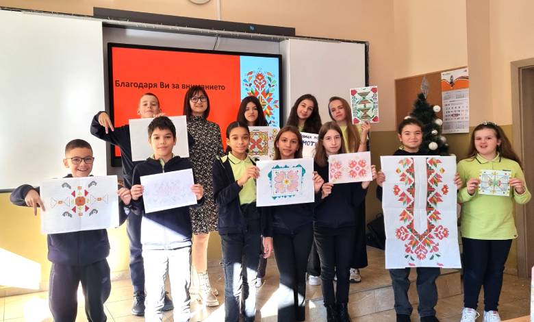 Дефиле на българската шевица в часовете по математика